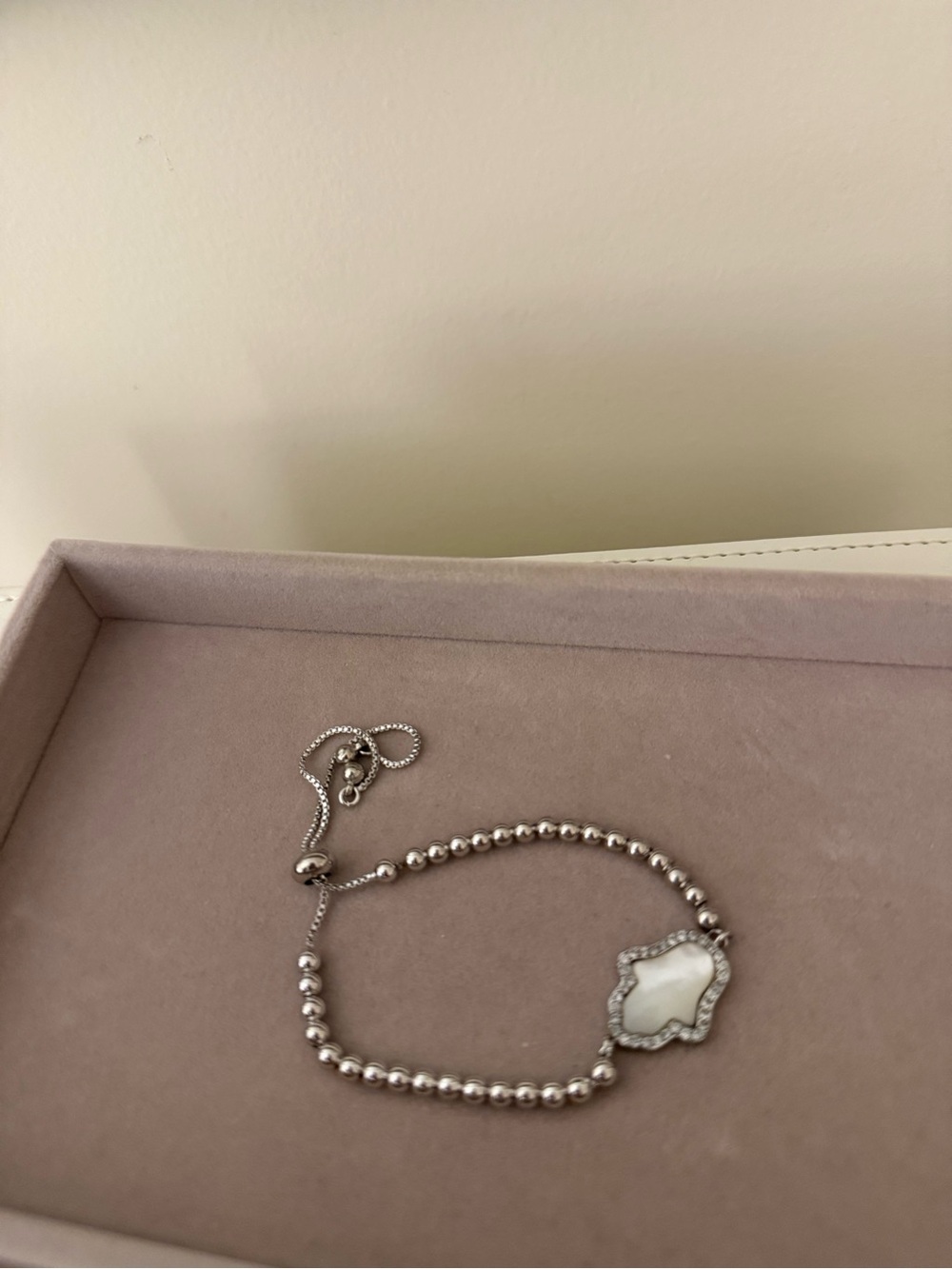 Mother-of-Pearl Clover Silver Beaded Bracelet